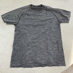 Lululemon Metal Vent Tech Breathe Short Sleeve